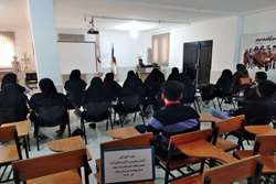 برگزاری کارگاه آموزشی HIV برای دانش‌آموزان مدارس دخترانه 